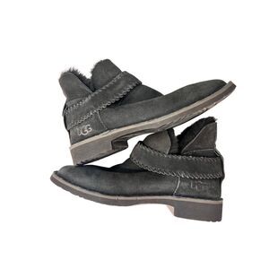 UGG Women's Suede Sheepskin McKay Plush Lining Slip-on Ankle Boots Black Sz 6.5